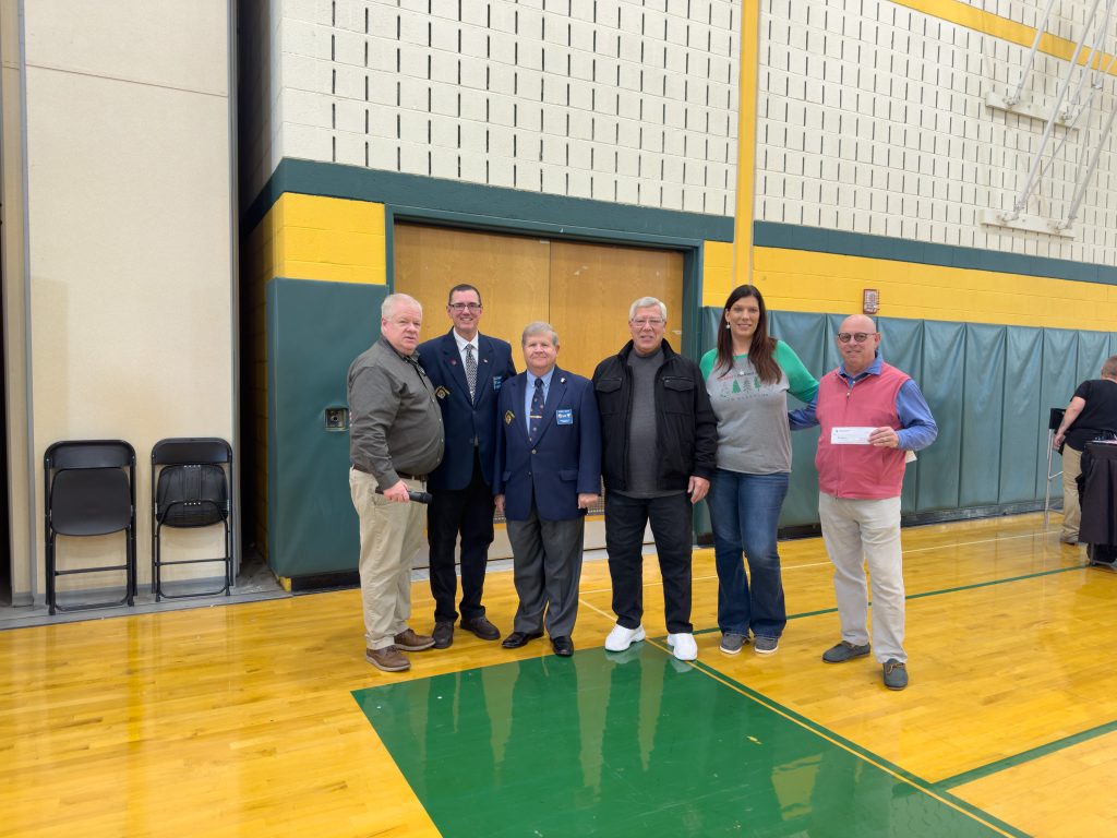 Knights of Columbus of Easton Donates to MLNC